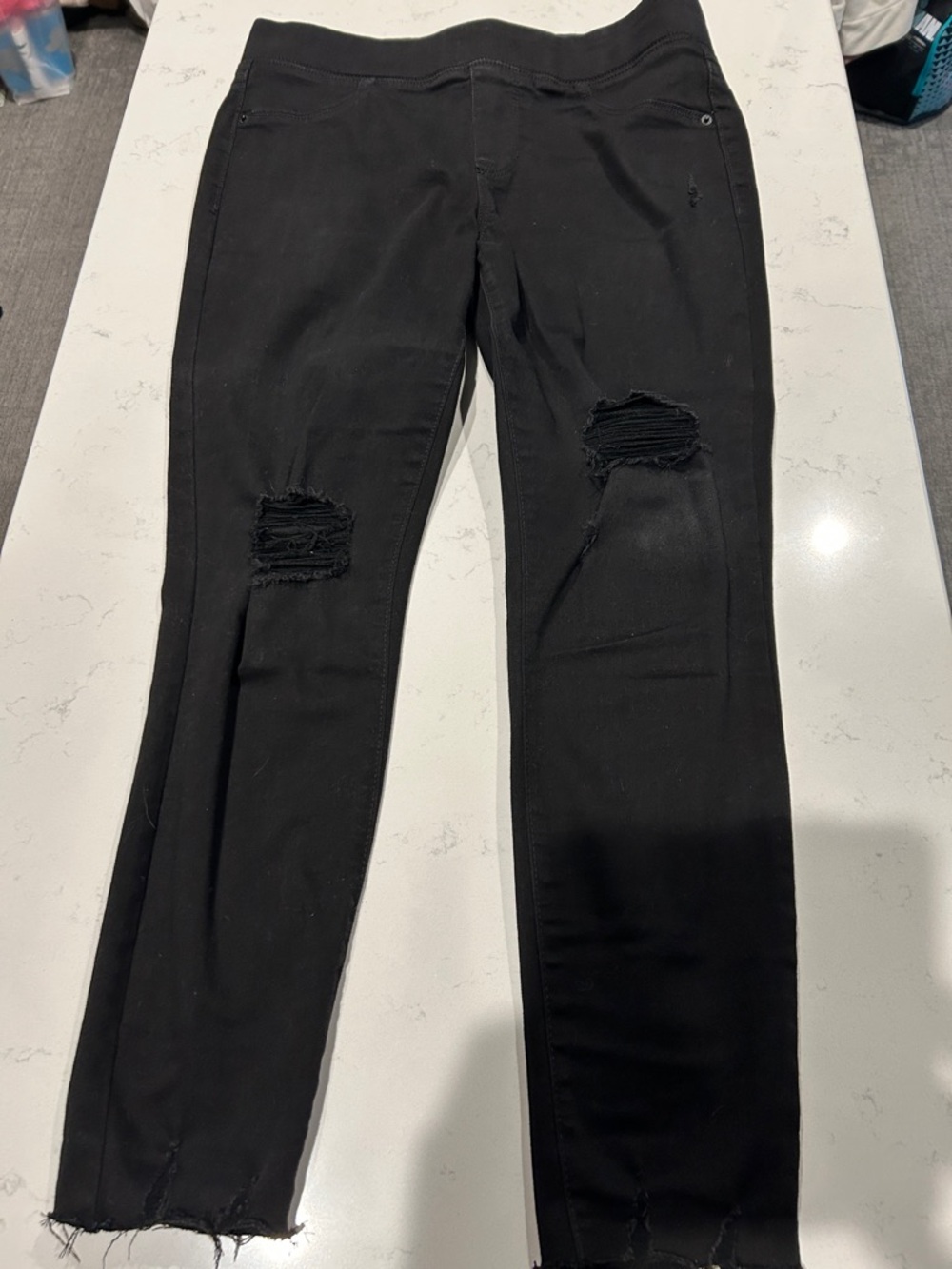 Old Navy Black Distressed Pull-On Jeggings